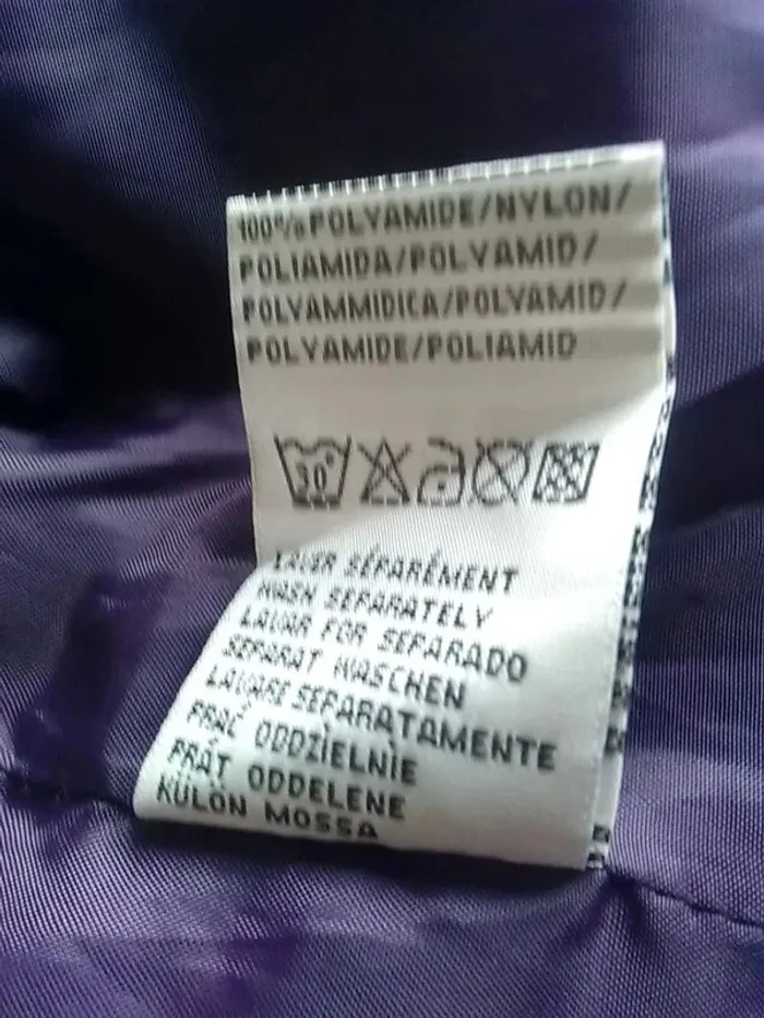 Veste fille printanière ou automnale 4 ans- Vynil 💜 Fraise-2 vêtements achetés le 3ème offert - photo numéro 12