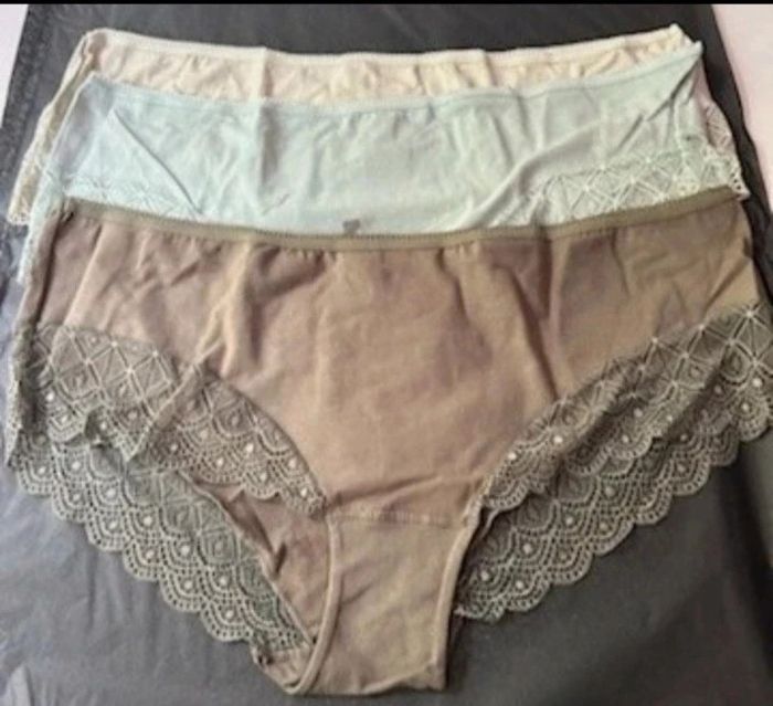 Lot de 3 shorties T50/52 - photo numéro 2