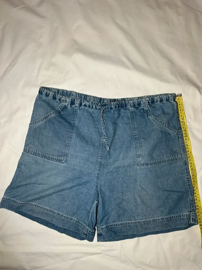 Short en jean sportswear emma pernelle