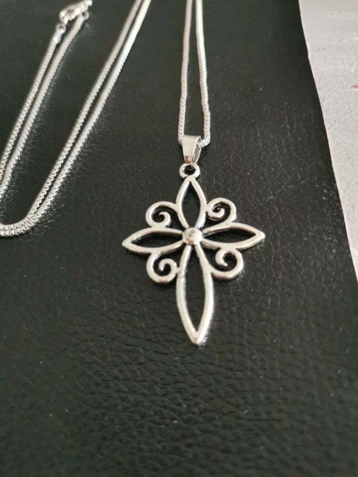 Chaîne et pendentif spirituel noeud de sorcière - photo numéro 2