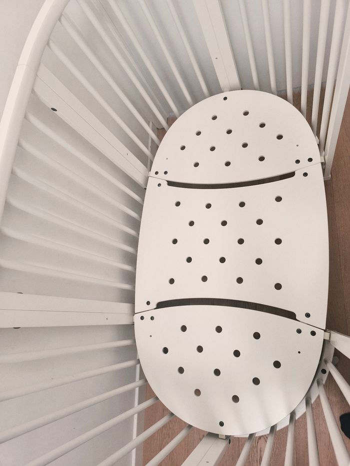 Berceau/lit évolutif blanc de la marque Stokke ( de 0 mois à 5 ans) - photo numéro 7