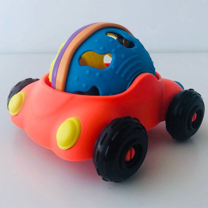 Voiture avec grelot Jouet 1er age - photo numéro 5
