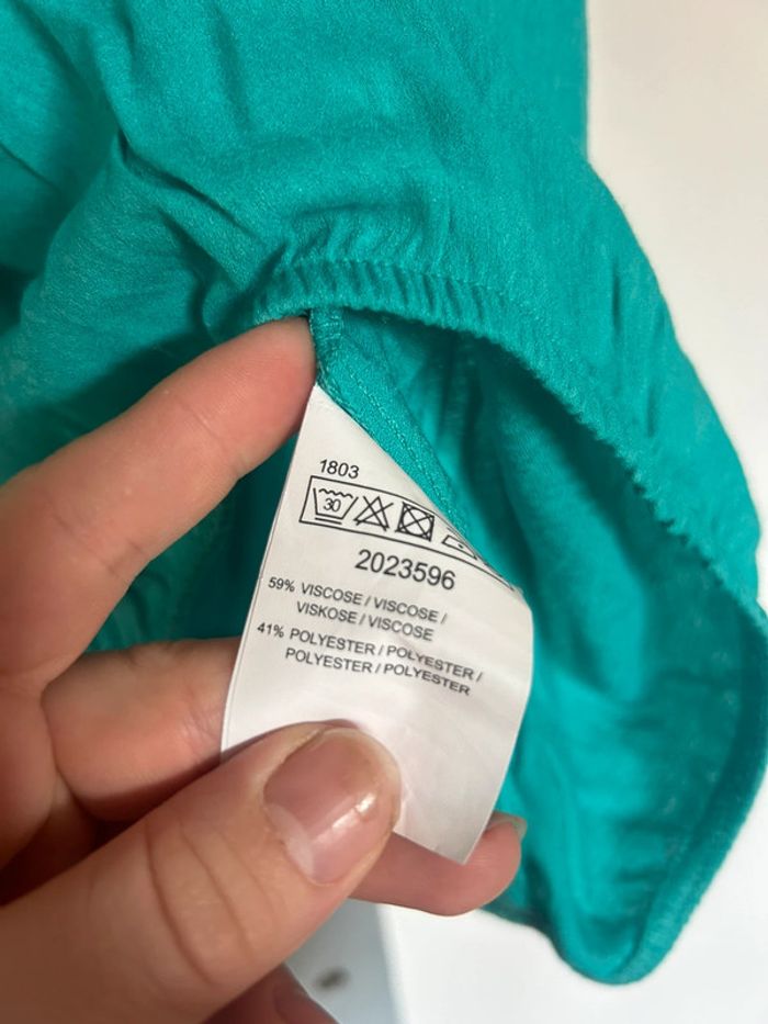 Jolie blouse bleu/vert à petits motifs et serrée • vintage • grande taille / taille unique - photo numéro 7