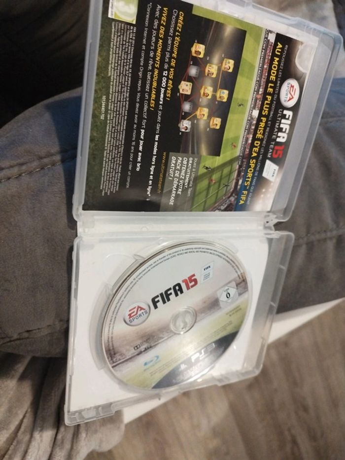 PS3 - Fifa 15 - photo numéro 3