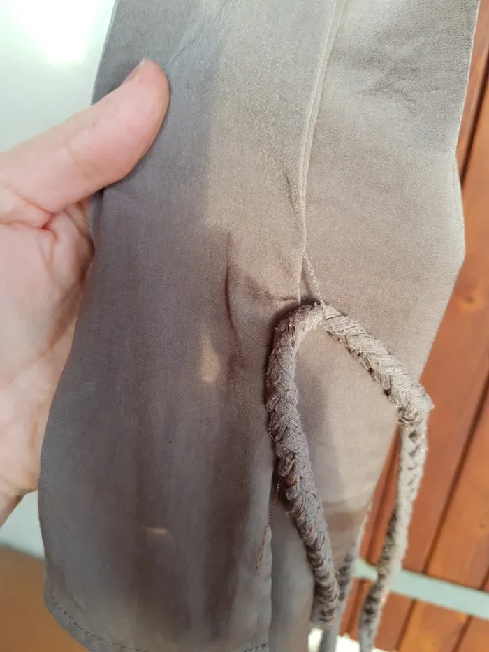 Blouse satin taupe dorée - photo numéro 6