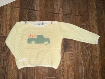 Pull knot 6 mois Valeur 80 euros