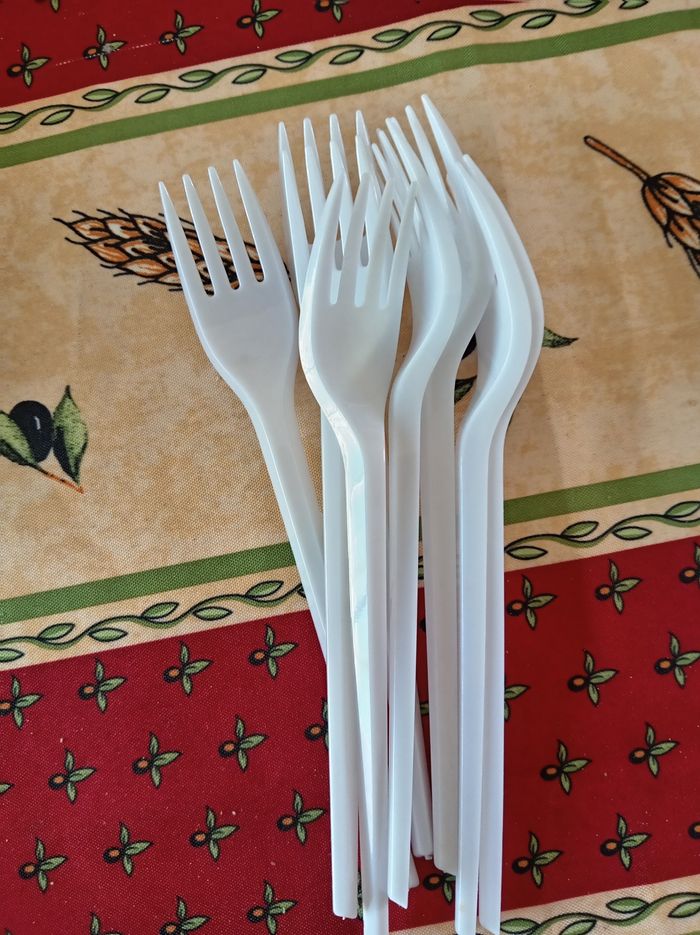Couverts plastique - photo numéro 4