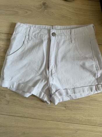 Short blanc