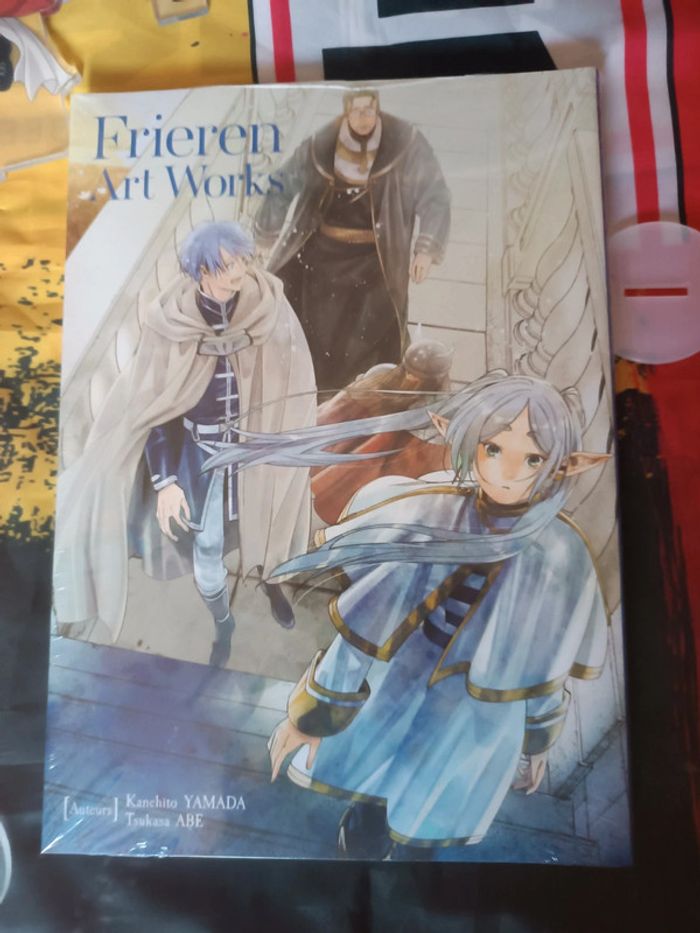 Manga artbook frieren art works + standee - photo numéro 3