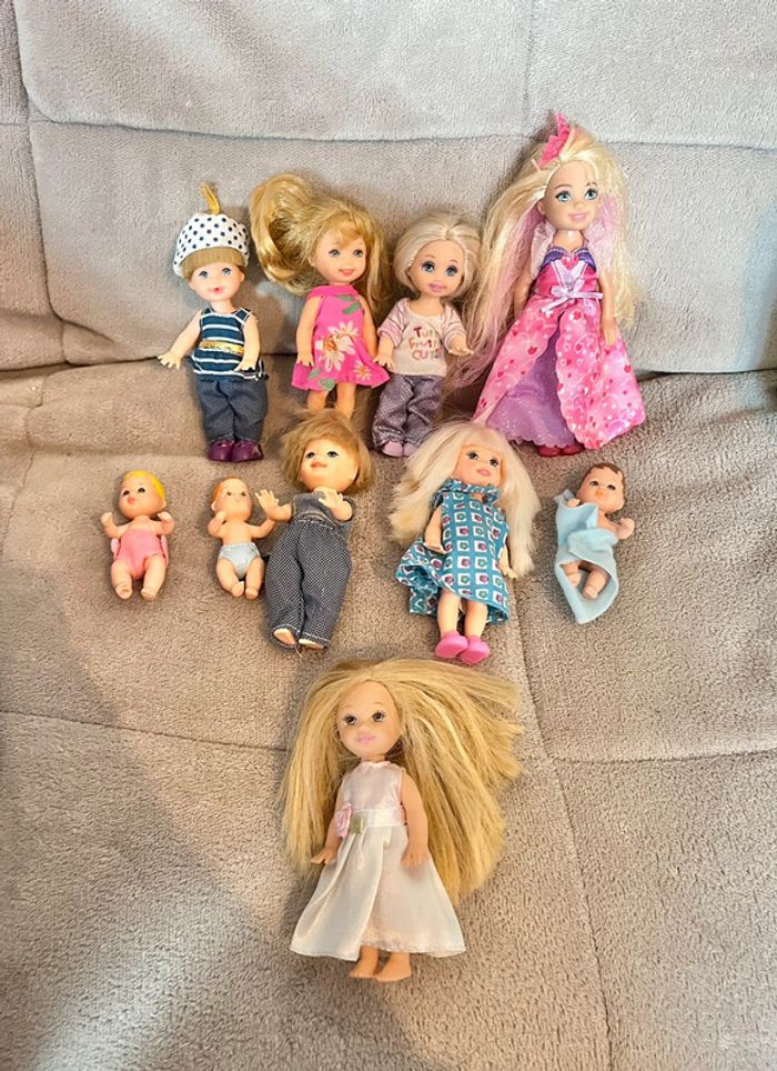 Ensemble poupée barbie bébé et enfant