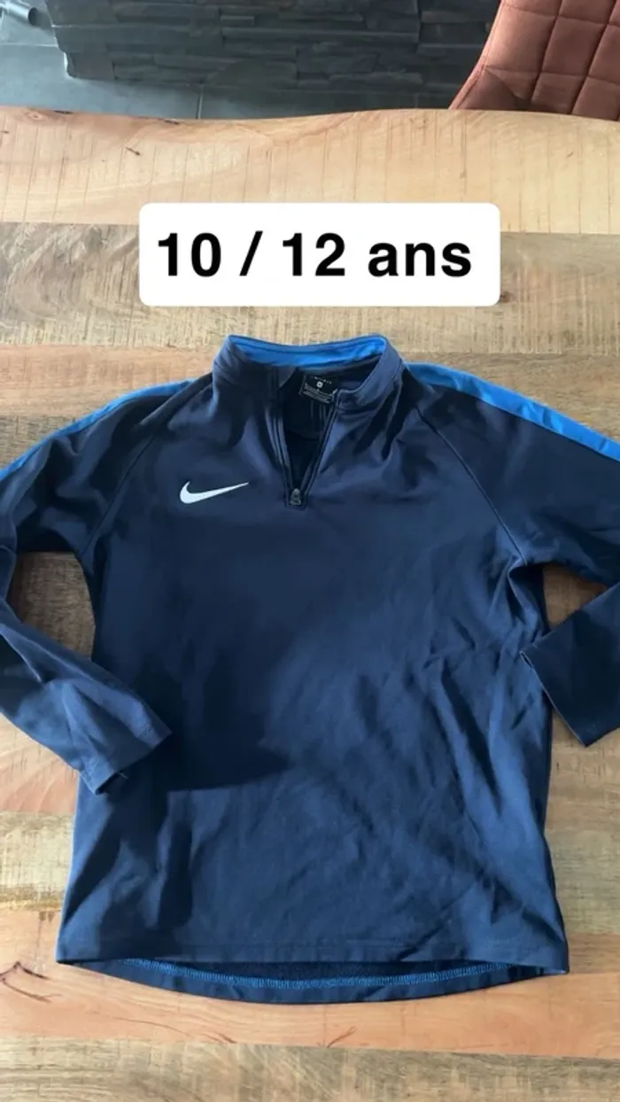 Haut Nike 10/12 ans