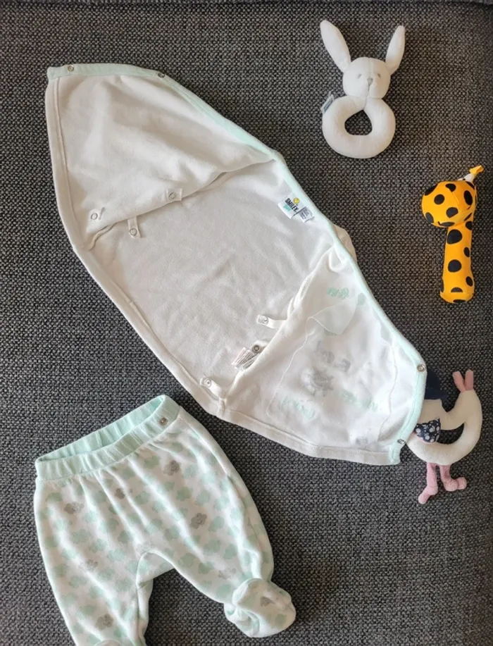 Pyjama velours 2 pièces 3 mois - photo numéro 8