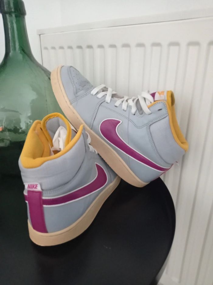 Basket mi montantes Nike vintage 💋 taille 40 💋model 2012💋
