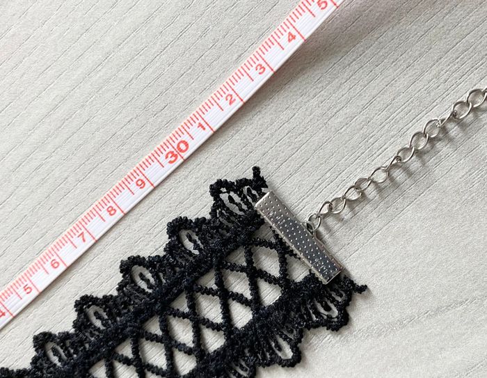 Superbe collier ras de cou tissu fil dentelle - photo numéro 4