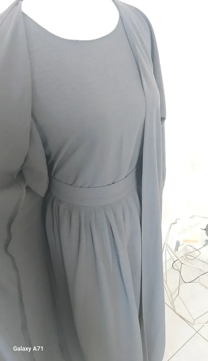 Set kimono Emirats gris neuf - photo numéro 2