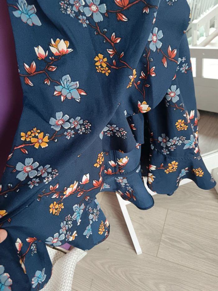 Robe été fleurie bleue marine Vero moda taille S cache cœur - photo numéro 4