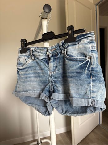 Short bleu clair