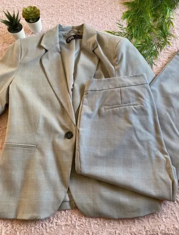 Ensemble de costume