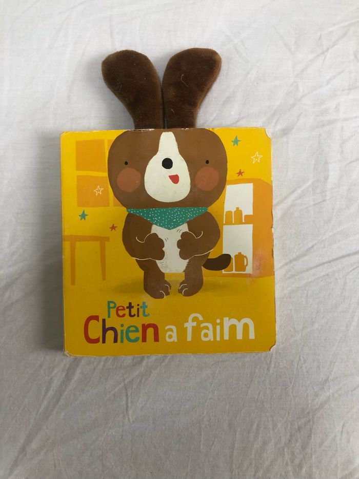 Petit chien a faim
