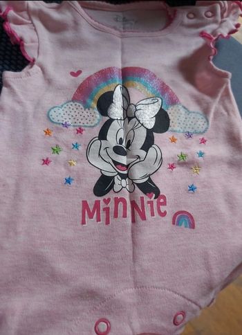Combishort taille 0/3mois 62cm disney minnie Primark