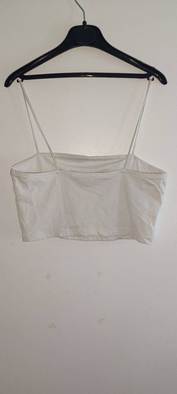 Crop top blanc Bershka - photo numéro 2