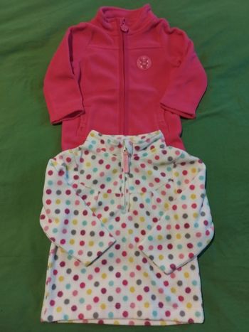 Lot de deux polaires pour fille 9 mois