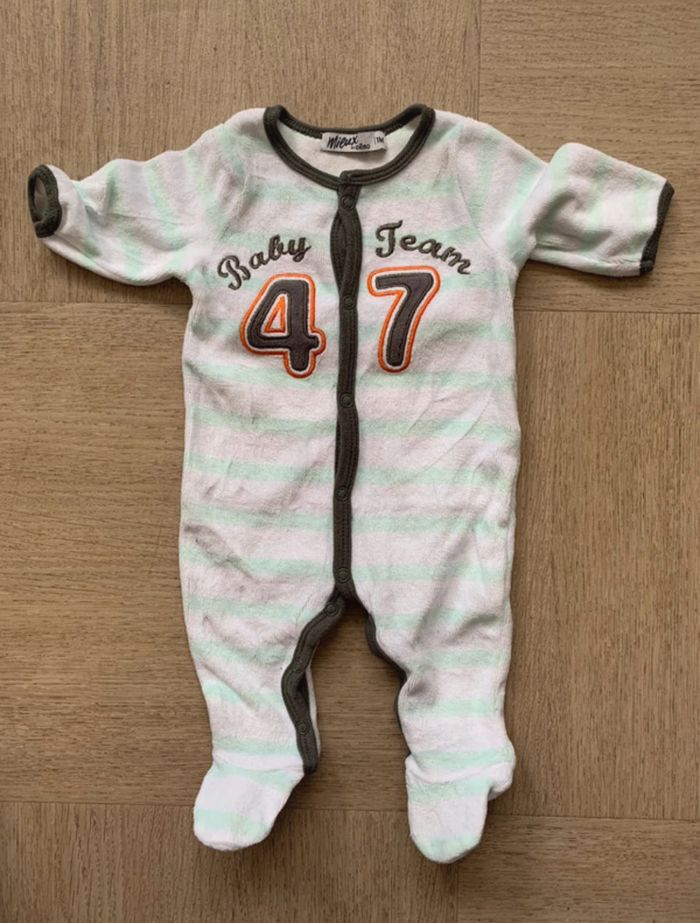 Pyjama velours taille 1 mois Gémo