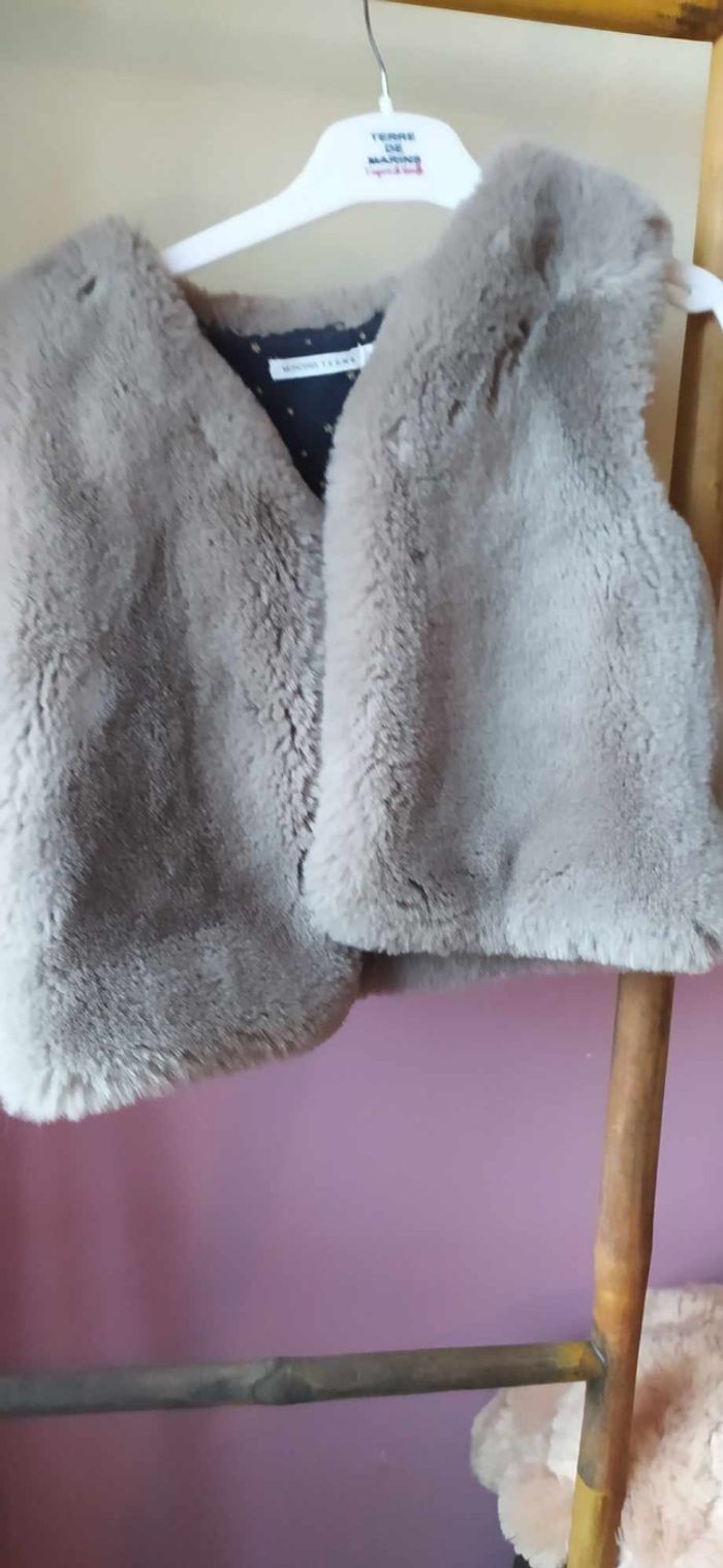 Gilet sans manche fourrure