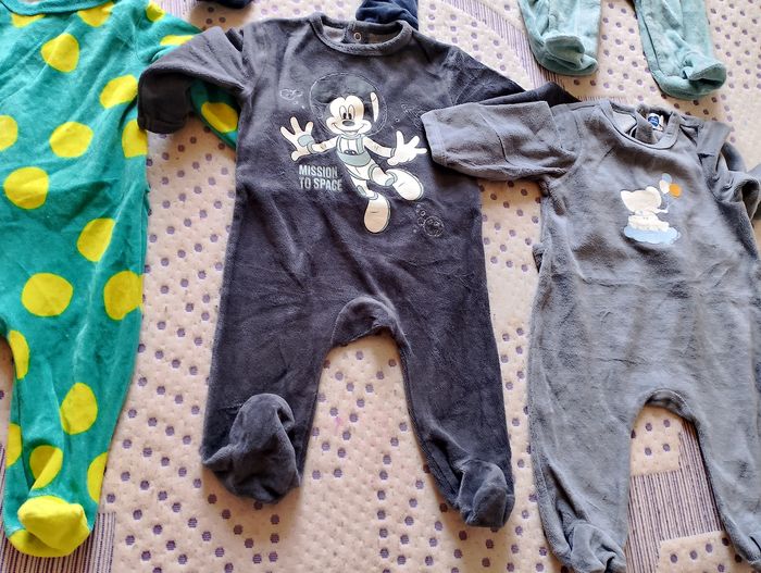 Lot de 10 pyjamas 6 mois garçon - photo numéro 4