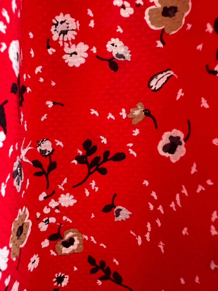 T-shirt rouge à fleurs Caroll - Taille 36 - photo numéro 10