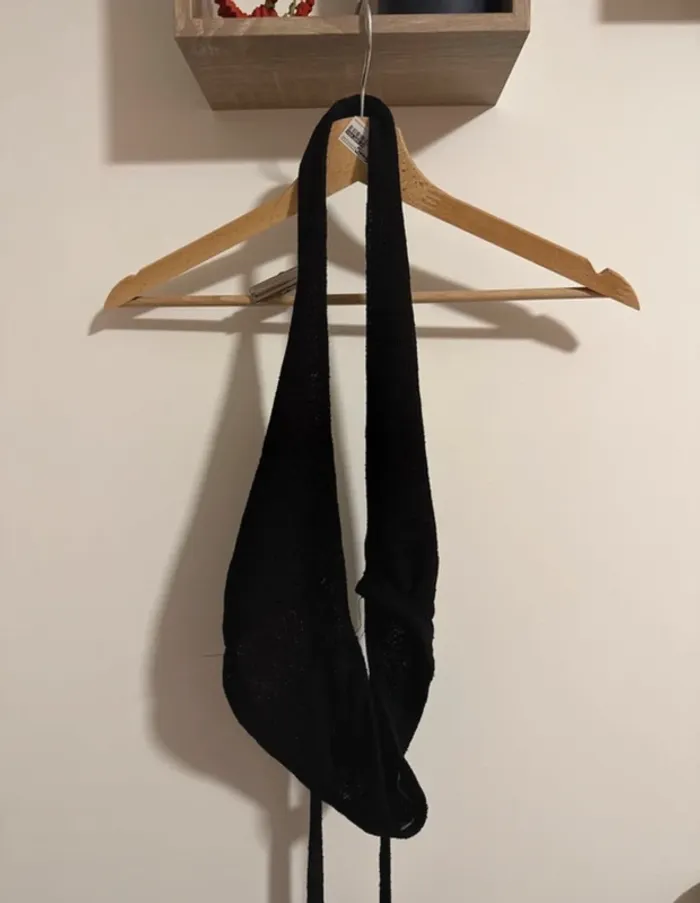 Top dos nu à nouer stradivarius noir