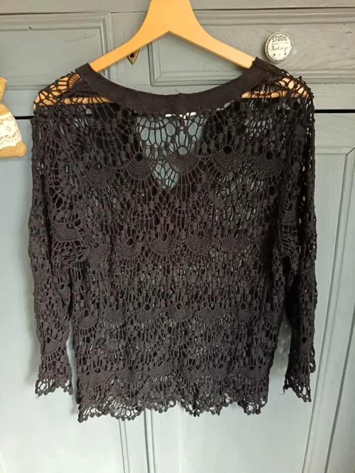 Pull dentelle - photo numéro 3