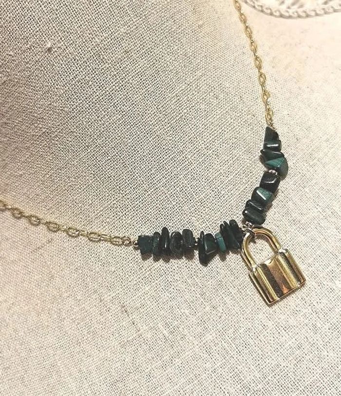 Collier chaîne réglable acier inoxydable or pierre amazonite et cadenas xl - photo numéro 4