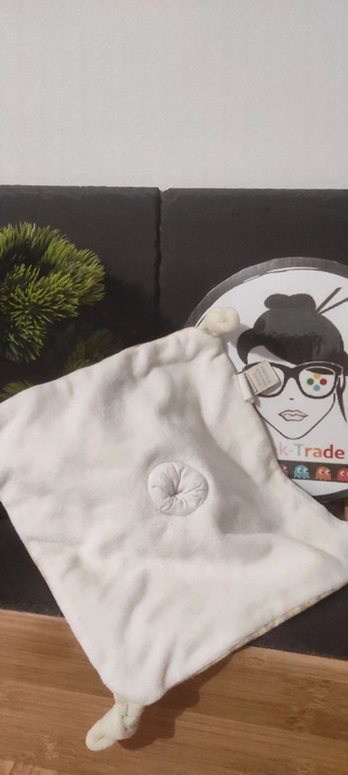 Doudou plat lapin Bébé 9 jaune vert orange  blanc pois rayures rayé  Bébé9 Noeud - photo numéro 2