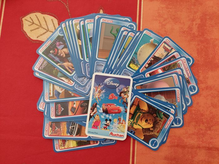 43 cartes Disney Auchan