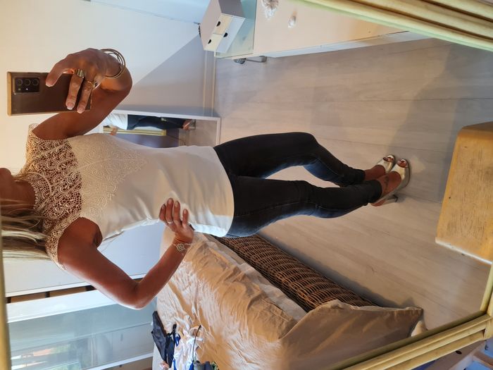 Haut blanc décolleté en dentelle Taille 36 - photo numéro 3