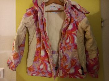 Joli blouson  chaud et très féminin