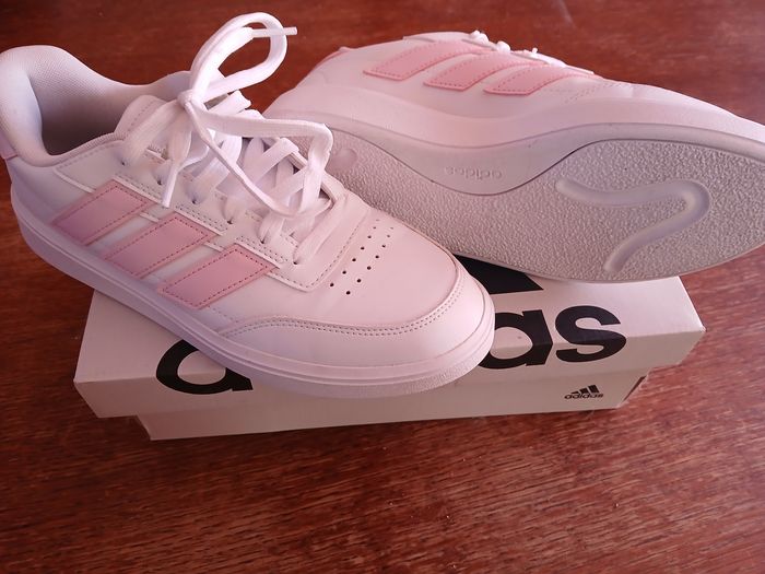 Adidas femme 40