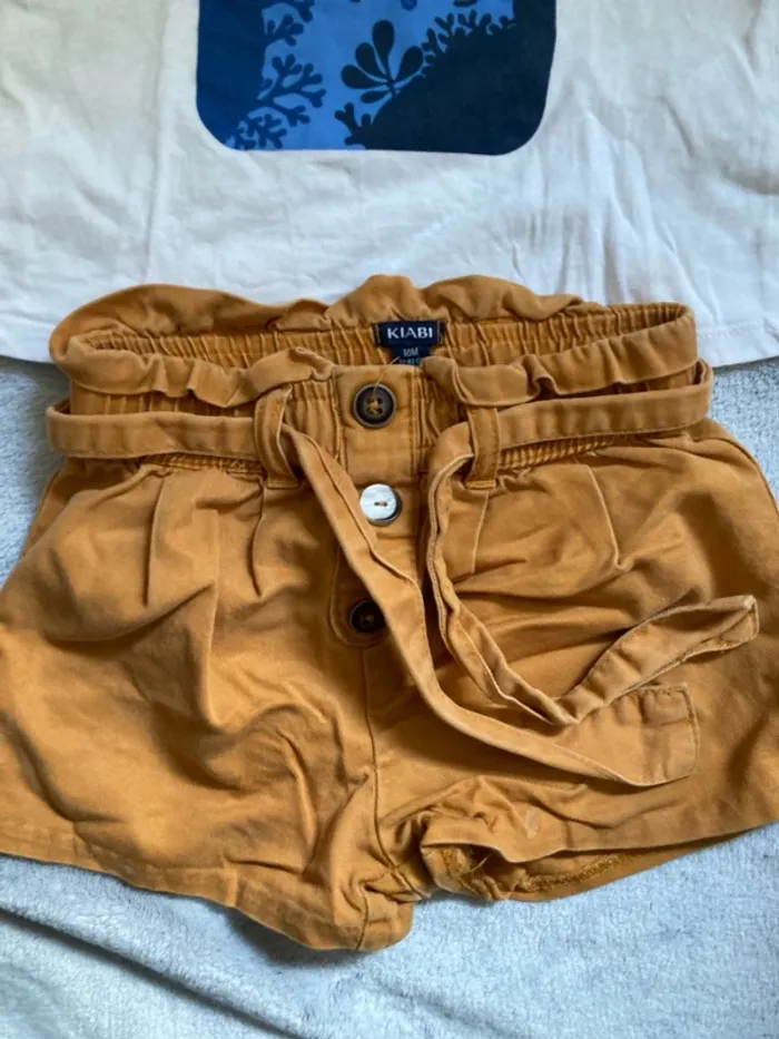 T-shirt et short 18 mois - photo numéro 3