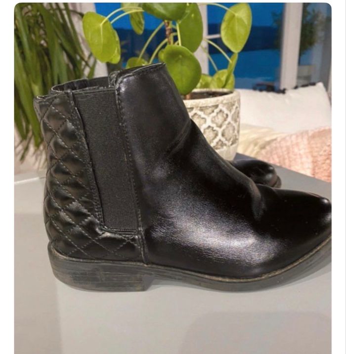 Bottines noires fille en très bon état - photo numéro 4