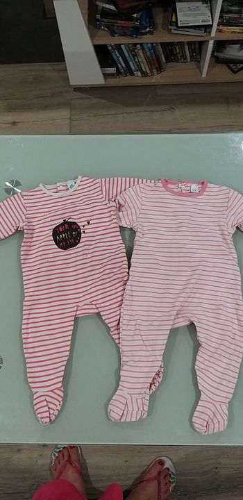 Lot vêtements 12 mois fille