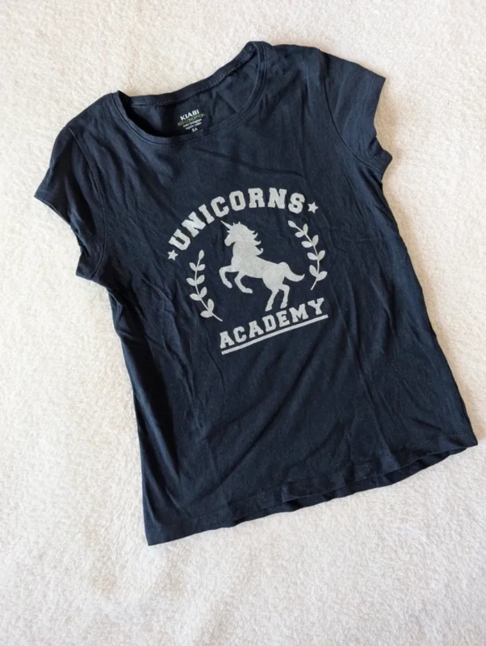 🦄 T-shirt noir “Unicorns Academy” - 8 ans - photo numéro 2