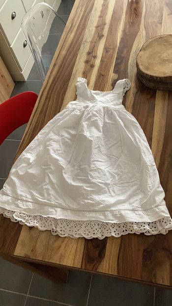Robe 4 ans