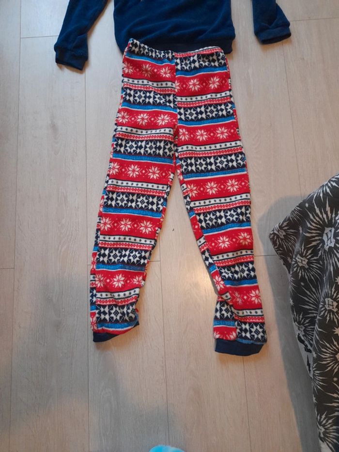 Pyjama 9/10 ans - photo numéro 2