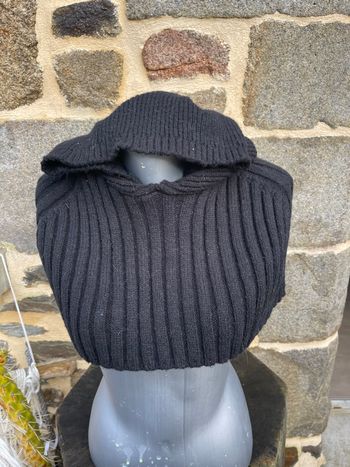 Cagoule en laine noir 