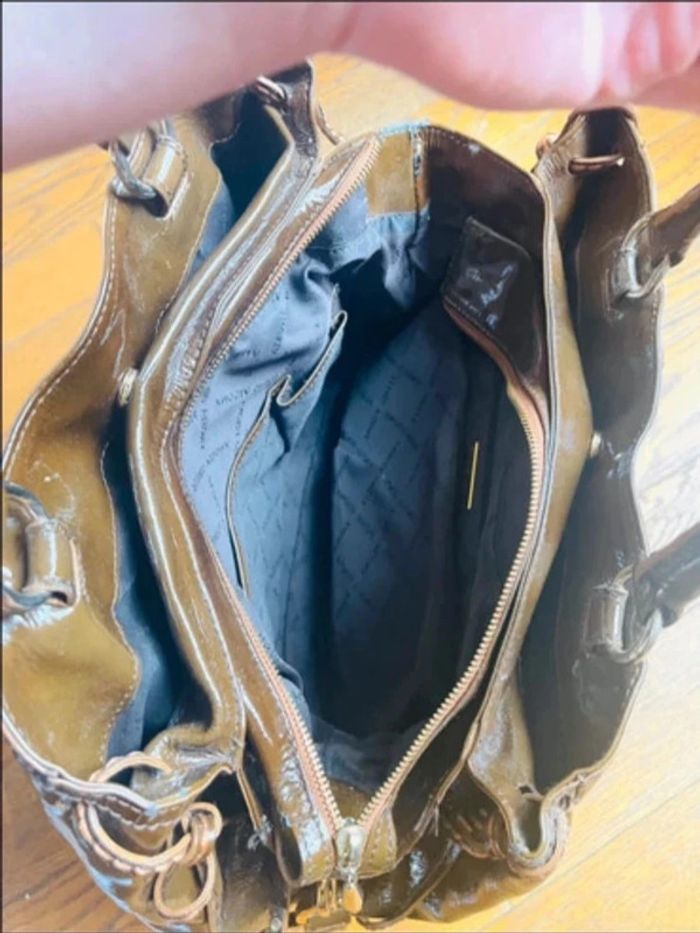 Sublime sac en cuir vernis plinio visona - photo numéro 16