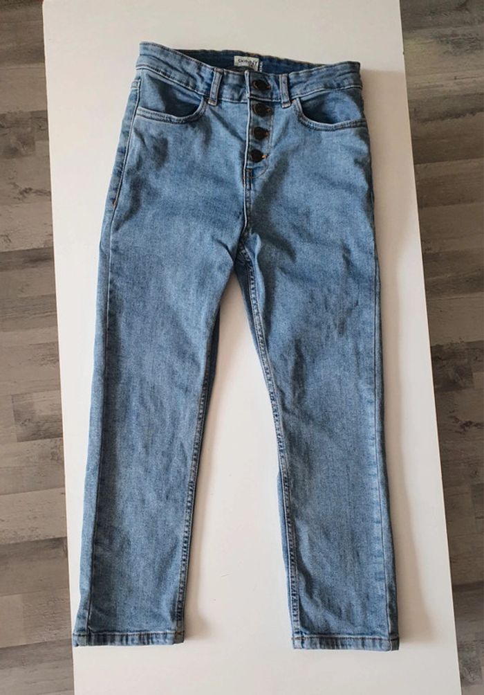 🌺 Pantacourt en jean Kiabi taille XS - photo numéro 2