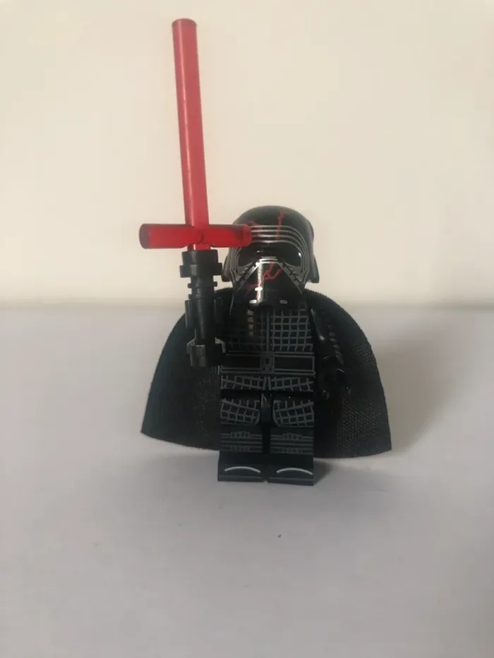 Figurine type lego Kylo Ren. Star Wars