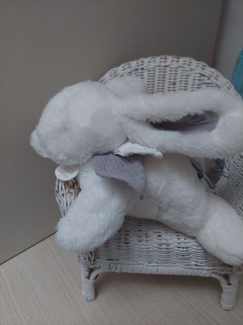 Doudou et compagnie - peluche lapin blanc happy glossy