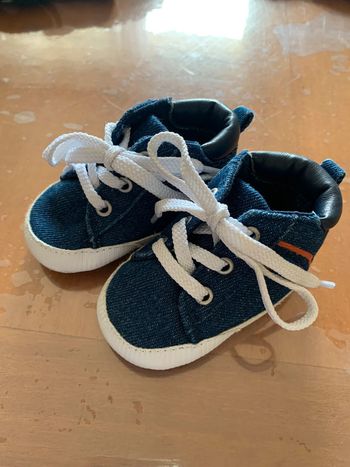 Chaussures tape à l’œil bleu 3/6mois